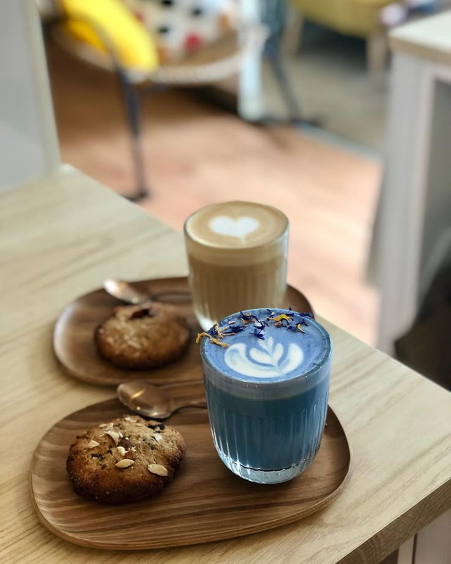 مصرف اسپرولینای آبی در اسموتی